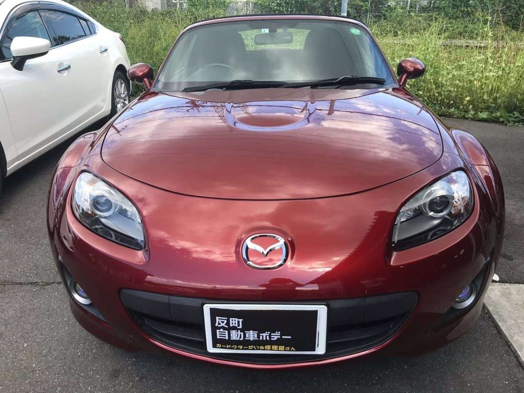 マツダ ロードスターの板金塗装をお探しなら反町自動車ボデーへ!